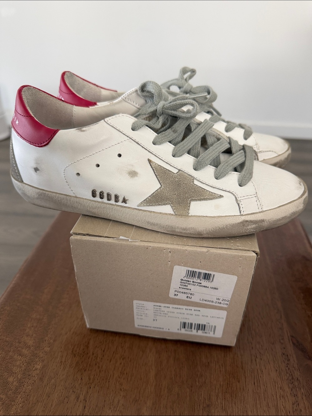 Golden Goose Super Star Classic White & Red Heel Tab Spur Lettering Womens 37 EU